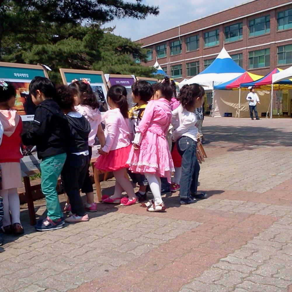 강원도립대학교 소방환경방재과 포토갤러리 - 2011년 6월 신리천마 대축제 상세화면 | 학과안내 > 소방환경방재과 > 학과공지 > 포토갤러리