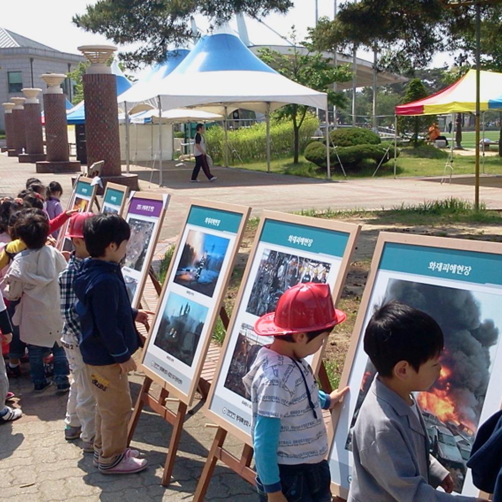 강원도립대학교 소방환경방재과 포토갤러리 - 2011년 6월 신리천마 대축제 상세화면 | 학과안내 > 소방환경방재과 > 학과공지 > 포토갤러리