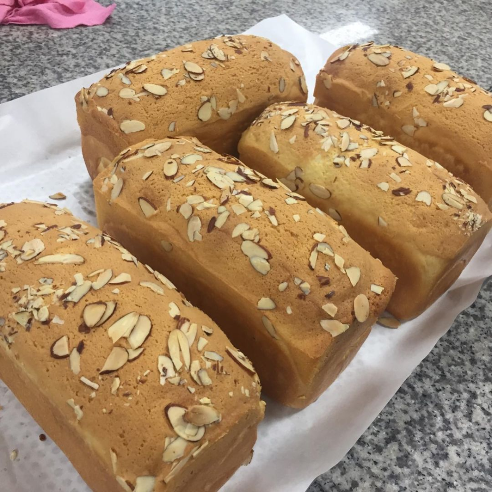 1학년 1학기 초급제빵실습 - 풀먼식빵, 밤식빵 이미지 1