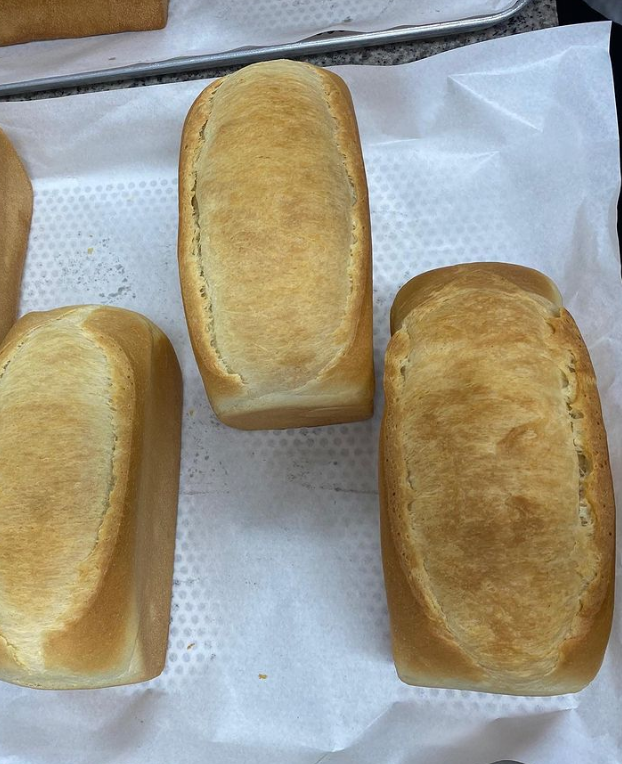1학년 1학기 초급제빵실습 - 버터톱식빵 이미지 1